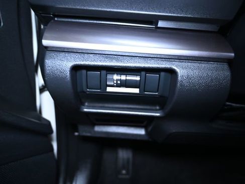 Used 2024 Subaru Impreza 2.0i image 37