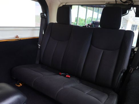 Used 2013 Jeep Wrangler Sport AWD/4WD image 16