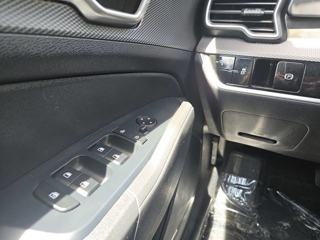 Certified 2025 Kia Sportage LX AWD/4WD image 20
