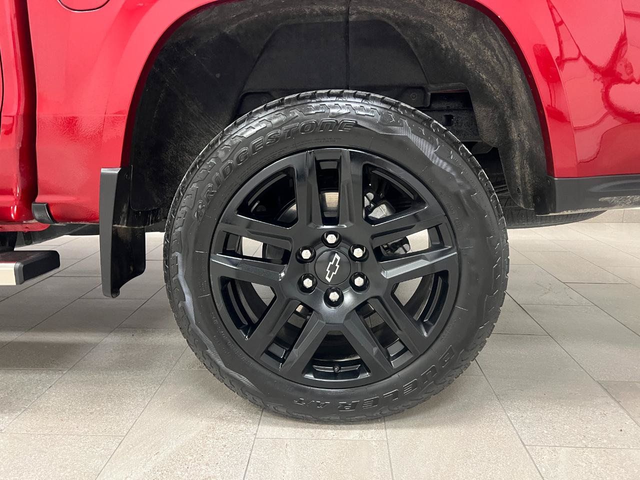 Used 2025 Chevrolet Colorado Z71 w/ Technology Package AWD/4WD image 80