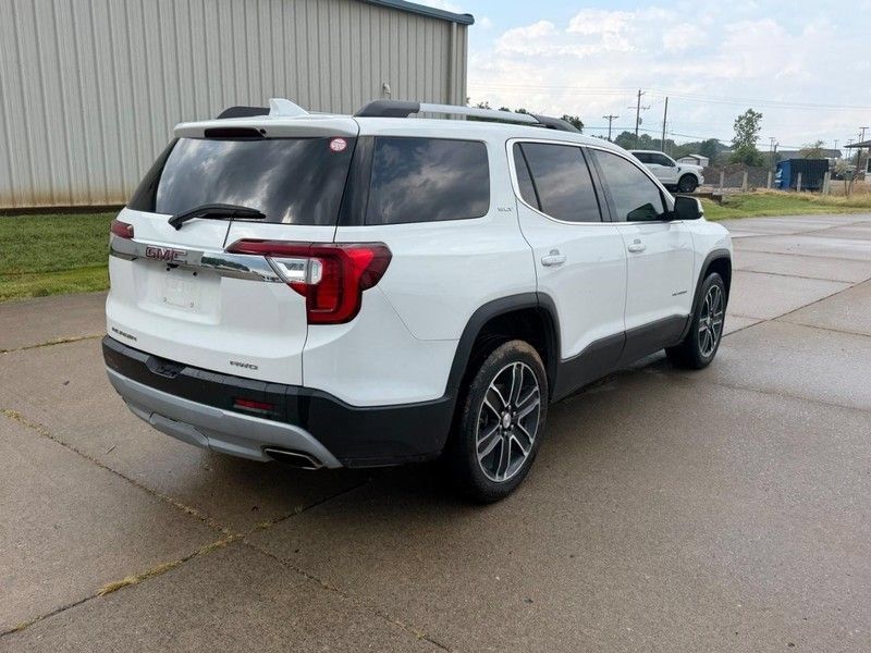 Used 2023 GMC Acadia SLT w/ Preferred Package AWD/4WD image 3