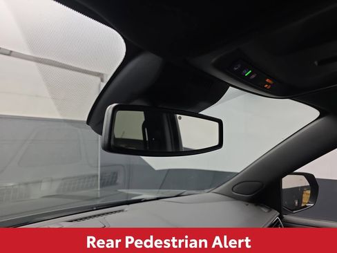 Used 2024 GMC Yukon Denali AWD/4WD image 45