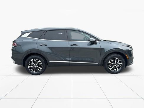 Used 2024 Kia Sportage EX AWD/4WD image 10