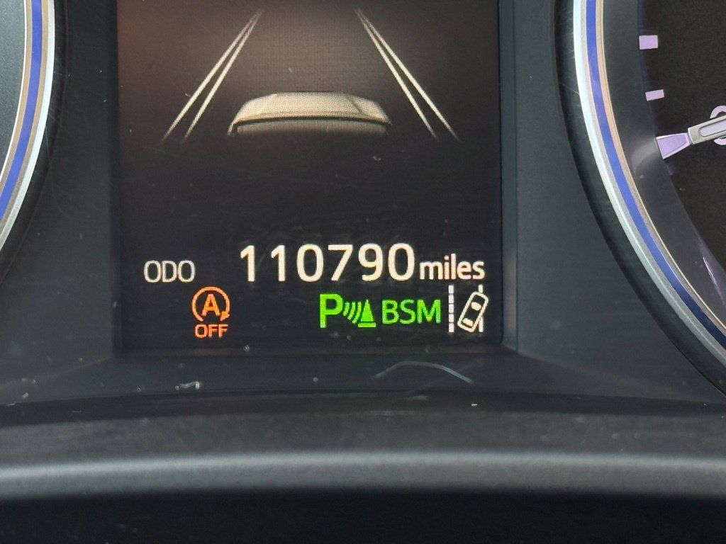 Used 2019 Toyota Highlander Limited FWD image 7