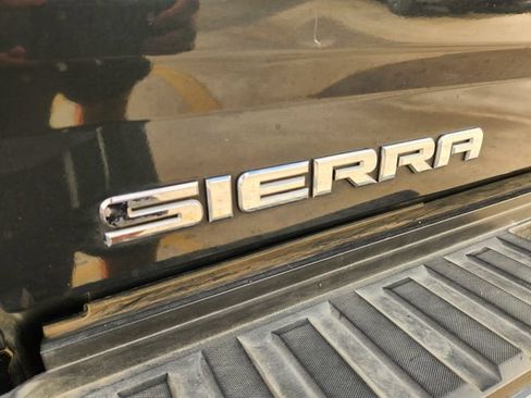 Used 2018 GMC Sierra 2500 Denali w/ Duramax Plus Package AWD/4WD image 7