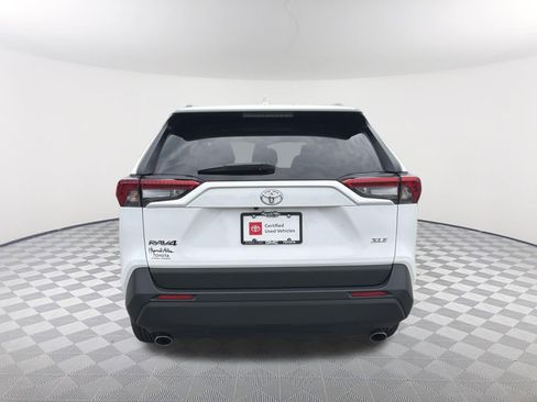 Certified 2025 Toyota RAV4 XLE FWD image 16