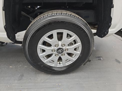 Used 2024 Toyota Tacoma SR image 13