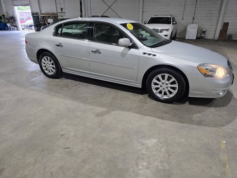 Used 2011 Buick Lucerne CX FWD image 17