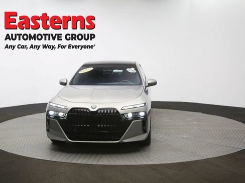 Used 2023 BMW 760i xDrive w/ Executive Package AWD/4WD image 57