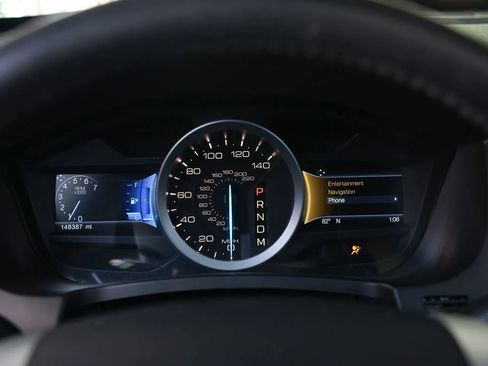 Used 2015 Ford Explorer XLT w/ Equipment Group 202B FWD image 29