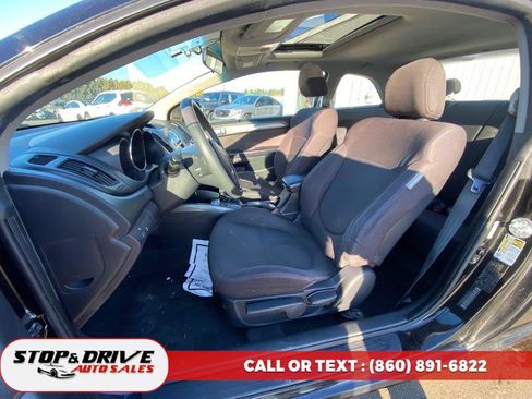 Used 2013 Kia Forte Koup EX image 15