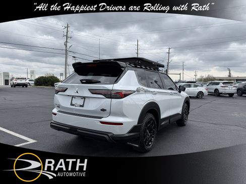 New 2026 Mitsubishi Outlander Trail Edition image 9