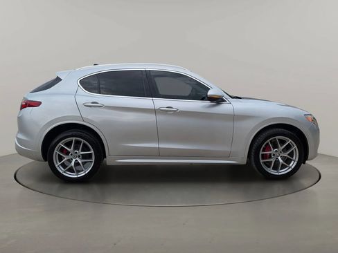 Used 2020 Alfa Romeo Stelvio Ti AWD/4WD image 6