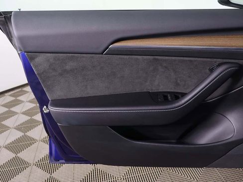 Used 2023 Tesla Model 3 Performance image 24