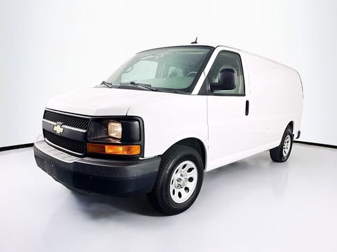 Used 2014 Chevrolet Express 1500 image 3