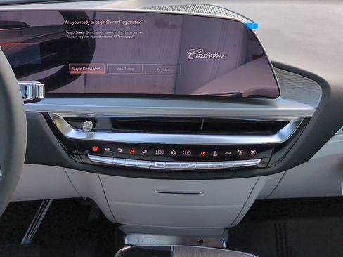 New 2026 Cadillac Lyriq Luxury image 17