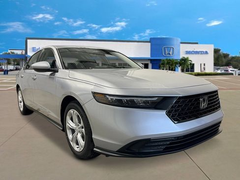 New 2026 Honda Accord LX image 8