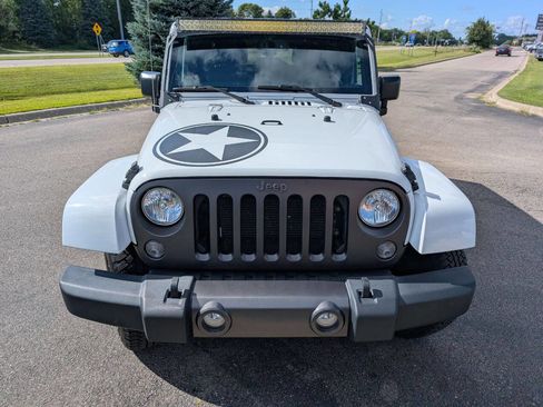 Used 2017 Jeep Wrangler Unlimited Sport image 4