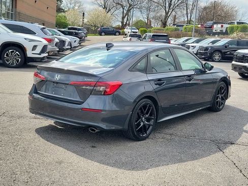 Used 2024 Honda Civic Sport image 32