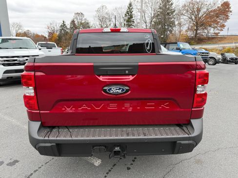 New 2025 Ford Maverick XLT w/ XLT Luxury Package image 5