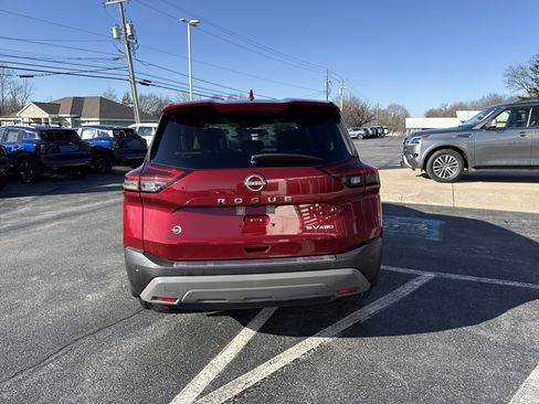 Used 2023 Nissan Rogue SV AWD/4WD image 12