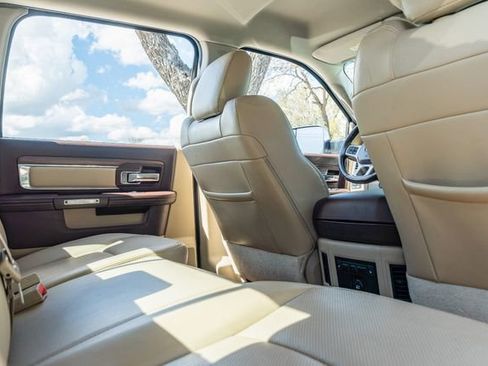 Used 2014 RAM 2500 Laramie w/ Convenience Group image 43