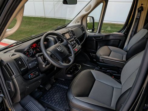 Used 2020 RAM ProMaster 2500 image 35