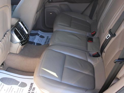 Used 2011 Porsche Cayenne Turbo AWD/4WD image 14