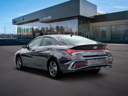 New 2026 Hyundai Elantra SEL Sport Premium FWD image 5