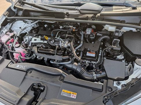 Used 2023 Toyota Prius LE image 20