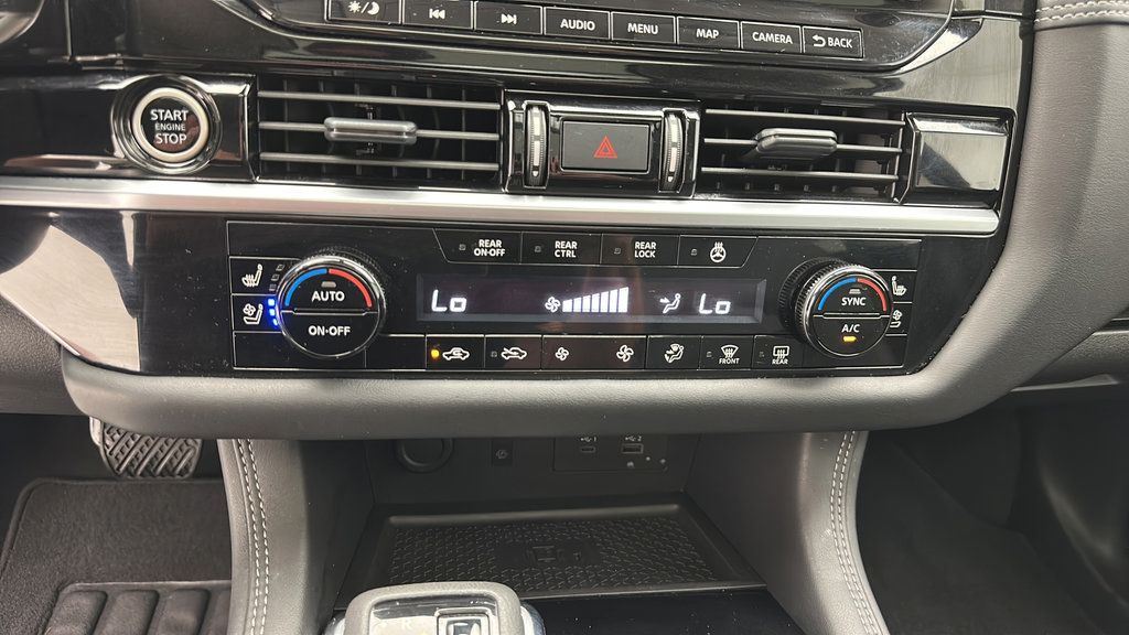 Used 2024 Nissan Pathfinder Platinum AWD/4WD image 20
