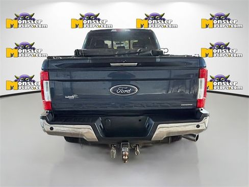 Used 2017 Ford F250 Lariat w/ Chrome Package image 5