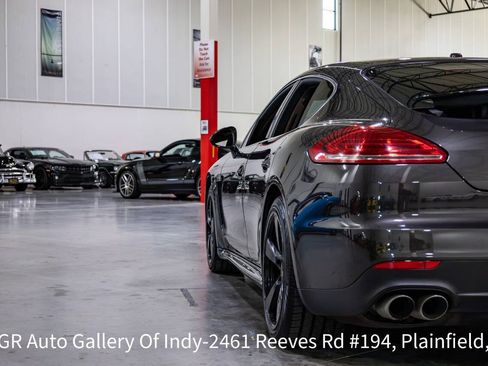 Used 2016 Porsche Panamera 4S AWD/4WD image 30