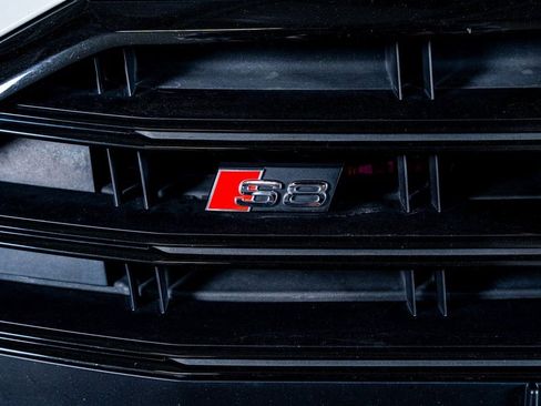 Used 2020 Audi S8 L w/ S8 Executive Package image 18