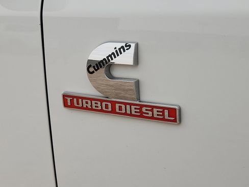 Used 2024 RAM 2500 Laramie image 8