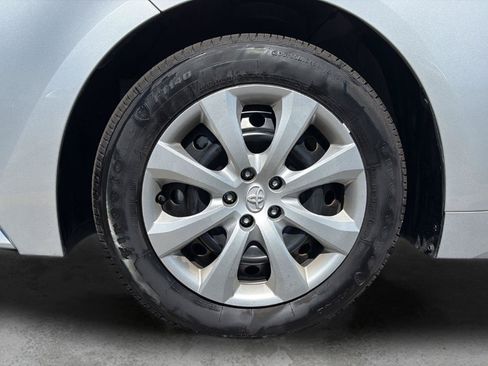 Used 2026 Toyota Corolla LE FWD image 21