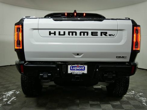 New 2026 GMC Hummer EV 4x4 Crew Cab w/ Battery Pack, 24 Module Pack image 3