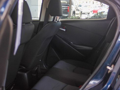 Used 2017 Toyota Yaris iA image 18