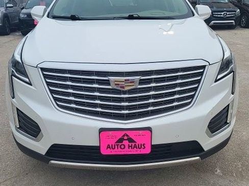 Used 2017 Cadillac XT5 Platinum w/ Driver Assist Package image 29