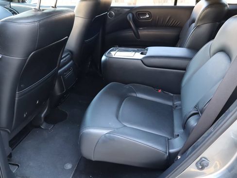 Used 2024 Nissan Armada SL w/ Midnight Edition Package AWD/4WD image 6