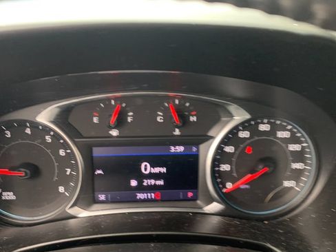Used 2020 Chevrolet Equinox Premier AWD/4WD image 4
