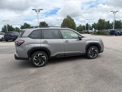 Used 2025 Subaru Forester Limited AWD/4WD image 15