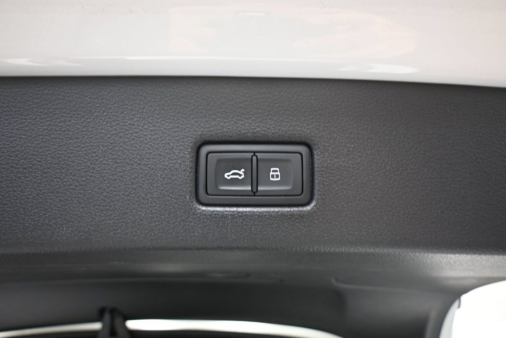 Used 2022 Audi RS 7 Sportback w/ Black Optic Package AWD/4WD image 33