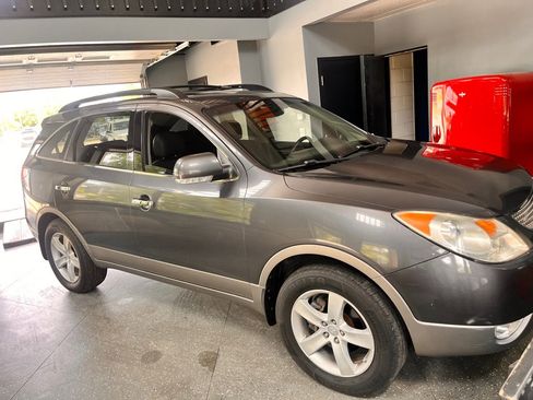 Used 2010 Hyundai Veracruz Limited image 4