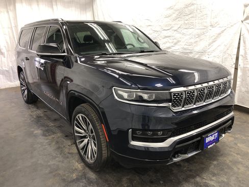 Certified 2023 Jeep Grand Wagoneer L Series III w/ Rear Seat Video Group 1 image 4