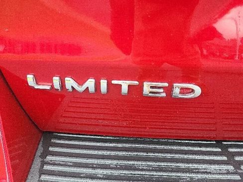 Used 2021 Ford Expedition Limited AWD/4WD image 16
