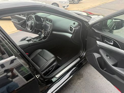 Used 2016 Nissan Maxima 3.5 SL FWD image 17