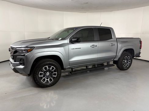 Used 2023 Chevrolet Colorado Z71 w/ Z71 Convenience Package 2 AWD/4WD image 5