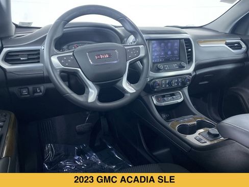 Used 2023 GMC Acadia SLE w/ Driver Convenience Package FWD image 2