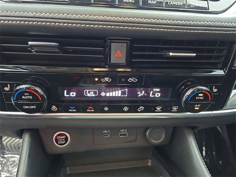 Certified 2023 Nissan Rogue SL w/ SL Premium Package image 23